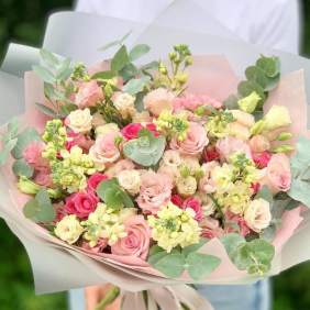 Kemer Florist Weicher Strauß Lisyantus Rose