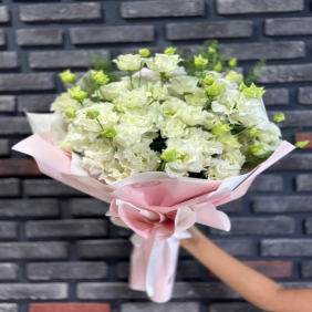  Kemer Florist White Lisianthus Bouquet