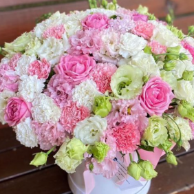  Kemer Florist Large White Pink Lisianthus Rose Arrangement